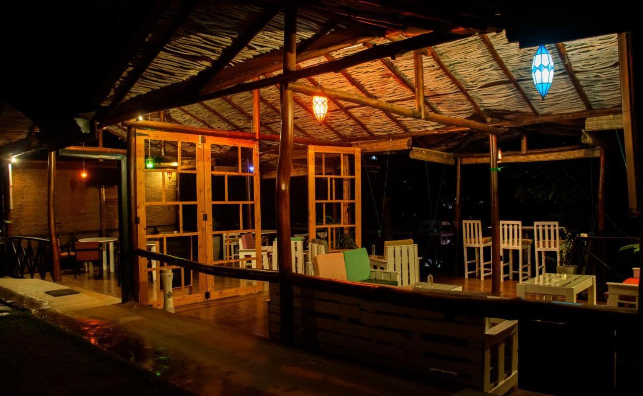 Homies Place - Bistro 반다라웰라 외부 사진